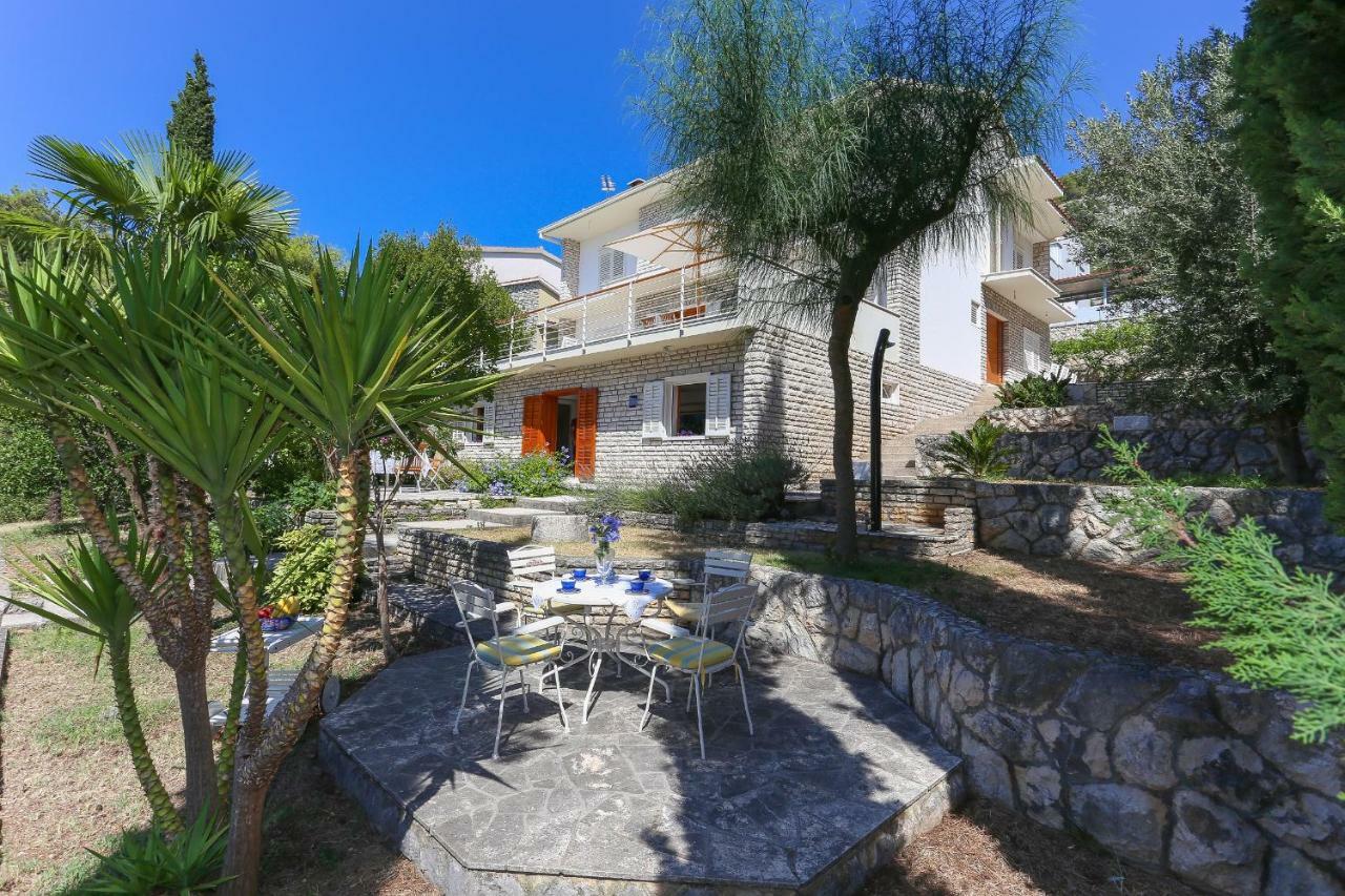 טרוגיר Secret Garden Barada Beach Apartment מראה חיצוני תמונה